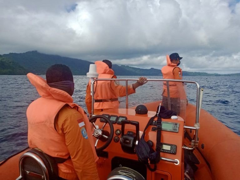 Tim SAR Terus Berupaya Mencari Nelayan yang Hilang di Laut Banda
