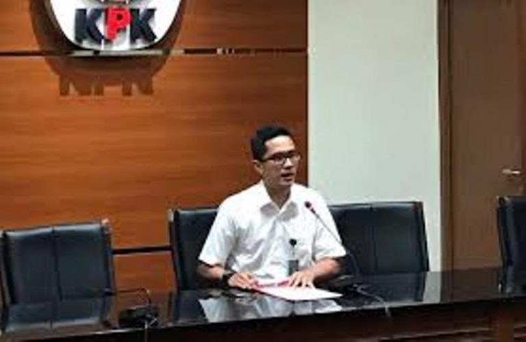 KPK Periksa 9 Pejabat di Maluku