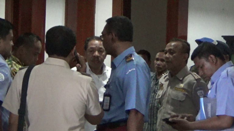 Utamakan Wisuda Unpatti, Utusan Mentri Susi Disuruh Menunggu Gubernur Maluku Selama 1 Jam